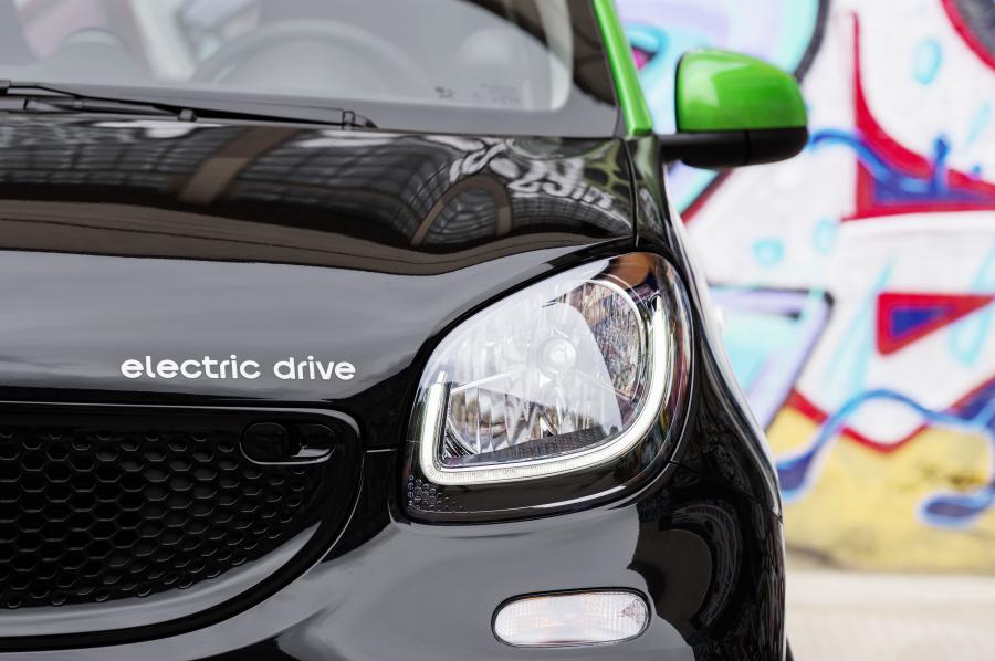Детали экстерьера Smart ForFour Prime Electric Drive 2017 года  (WW) (фото 19 из 36)